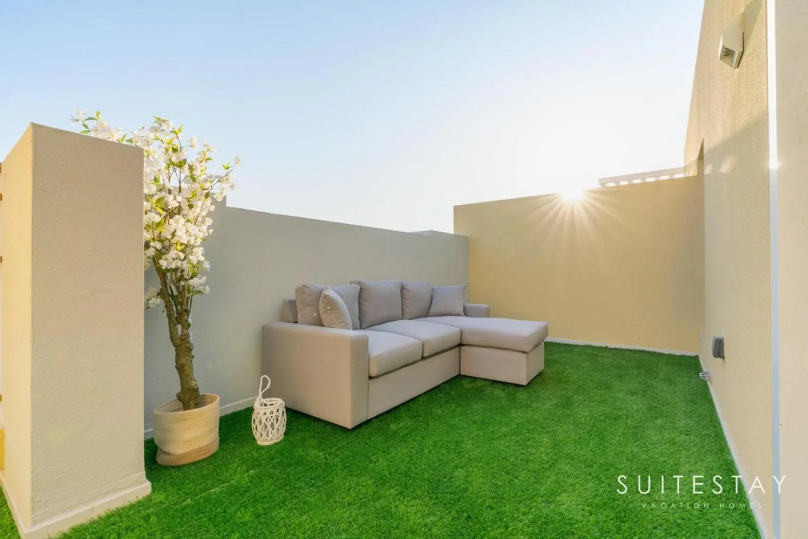 Luxurious Villa In Residential Community Dubai United Arab Emirates