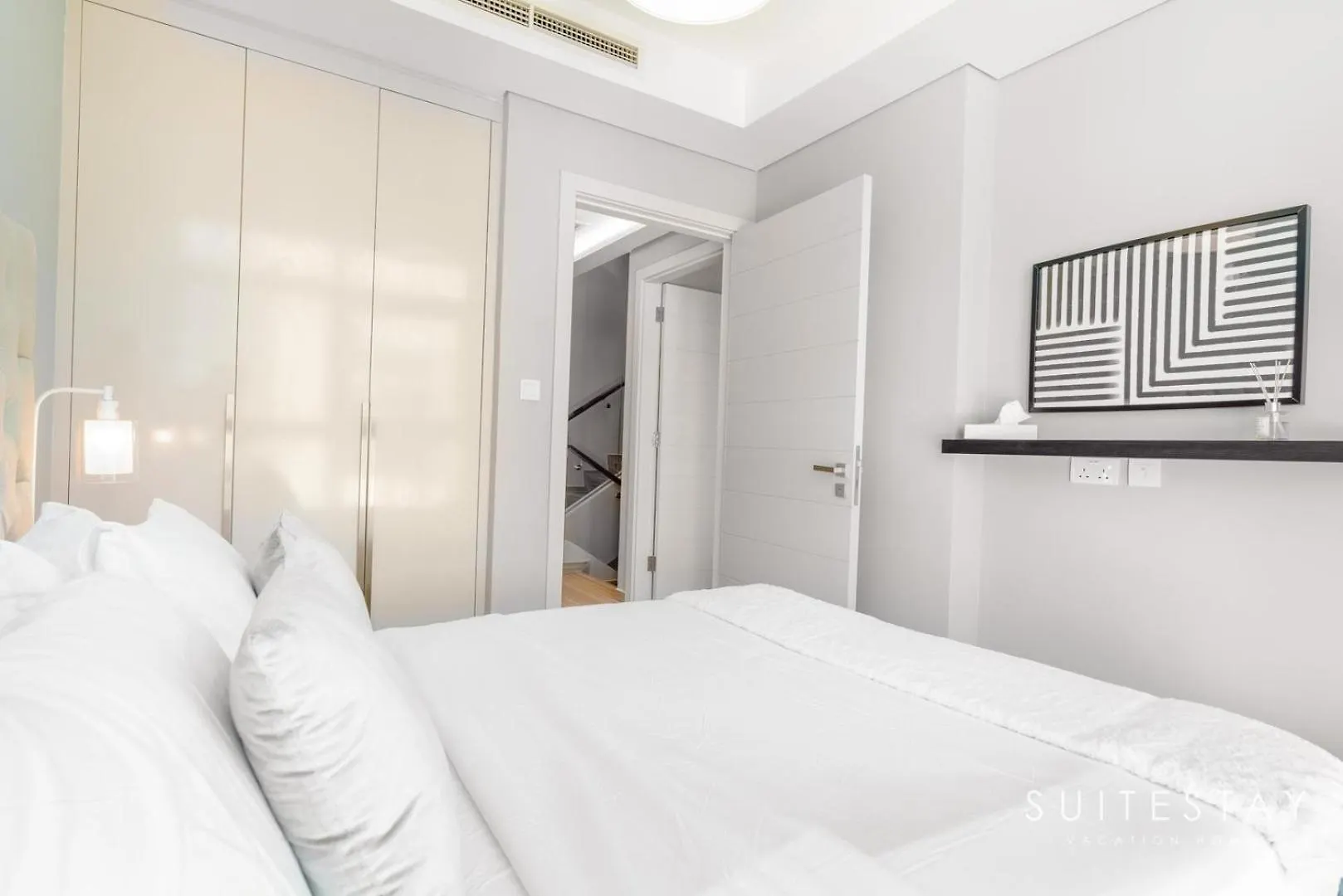 Apartment Luxurious Villa In Residential Community Dubai