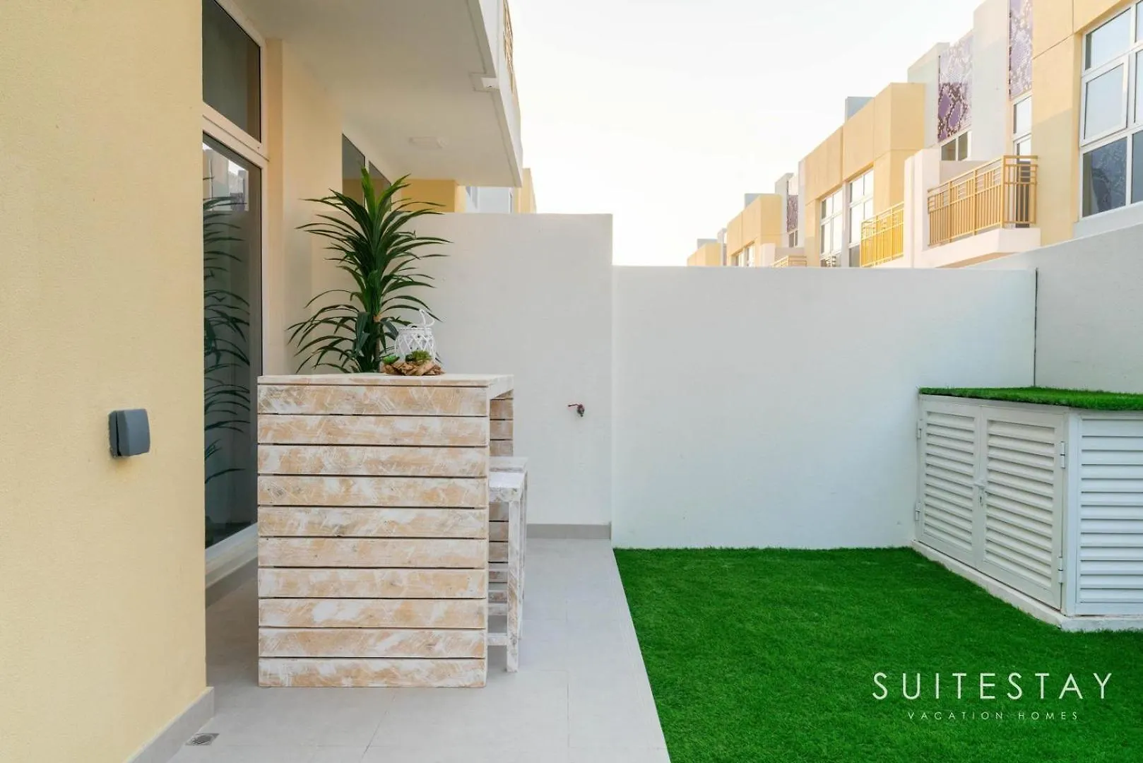 Apartment Luxurious Villa In Residential Community Dubai United Arab Emirates