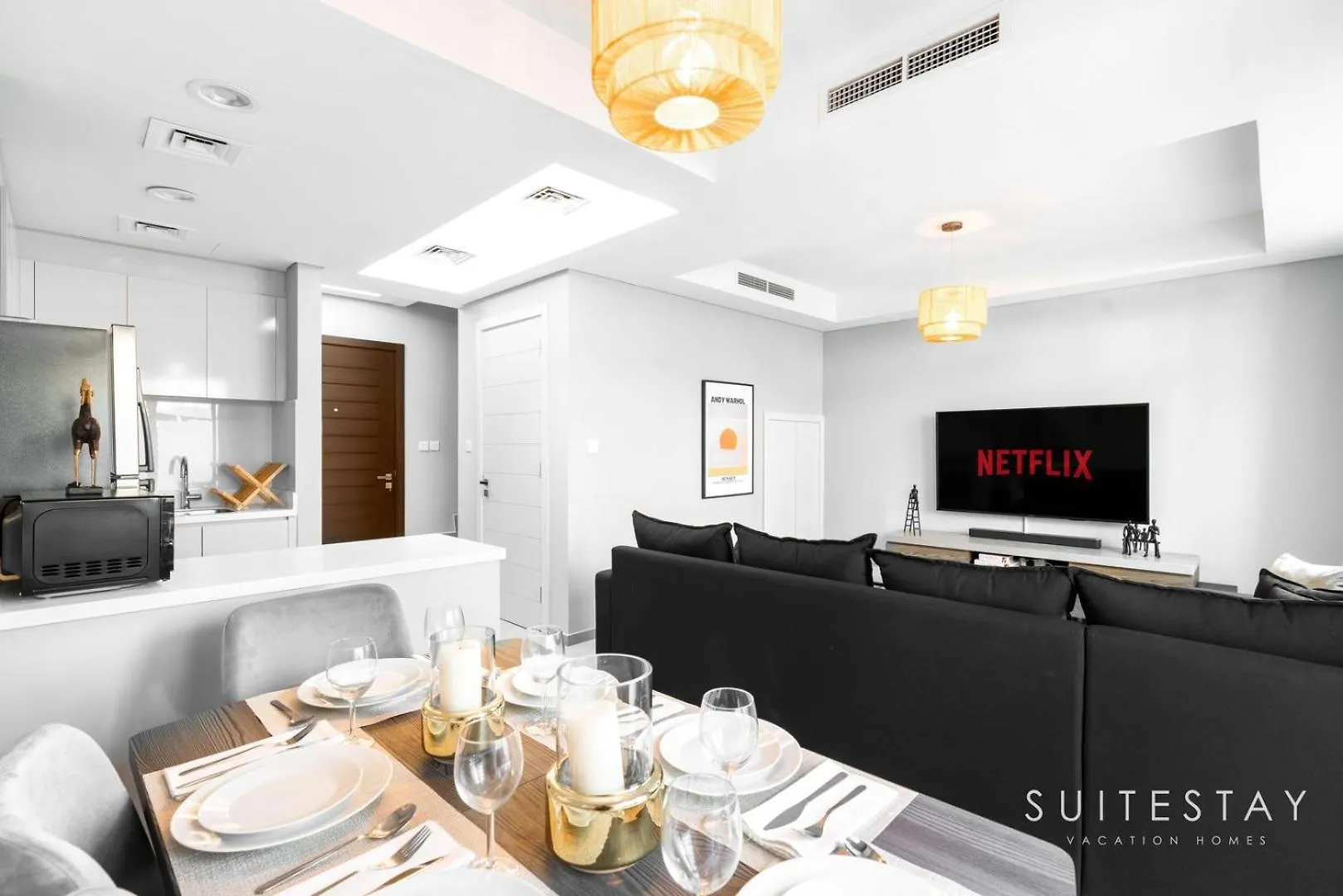 Luxurious Villa In Residential Community Dubai